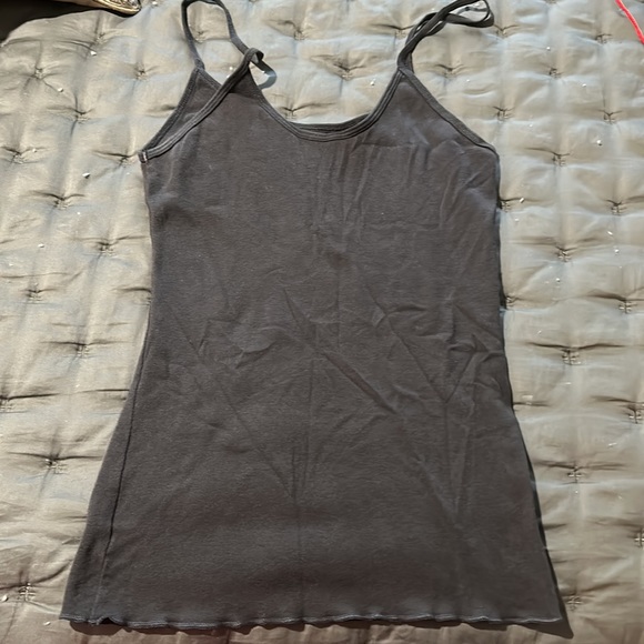 Billabong Tank - Picture 2 of 2